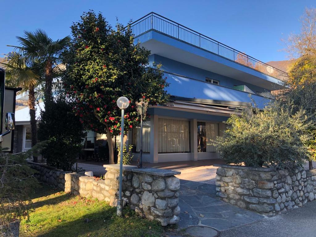 Rivabella Garni & Restaurant Bed & Breakfast Tenero-Contra Bagian luar foto